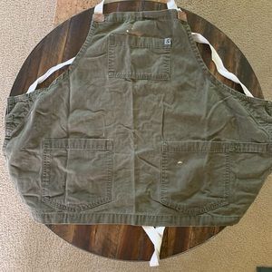 Hedley and Bennett apron